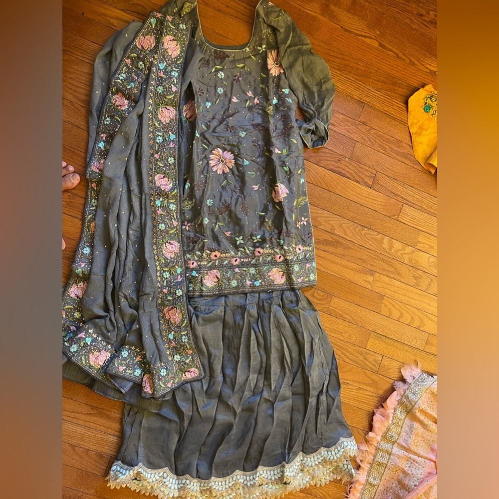 Gray Indian Gharara - Picture 3 of 6